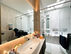 Hougang Avenue 2 (D19), Terrace #454416931